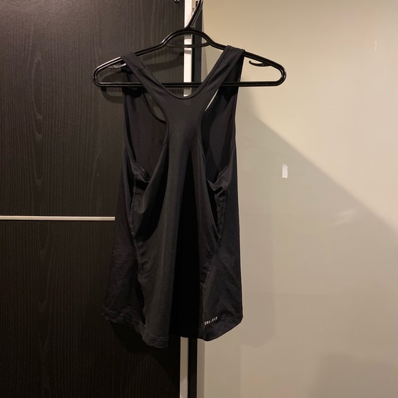 Nike tanktop - Picture 2 of 2